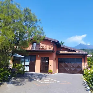 Petite Maison Dell'etna Milo